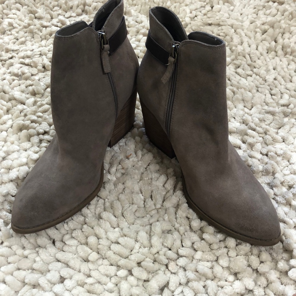 Treasure & Bond heeled boots